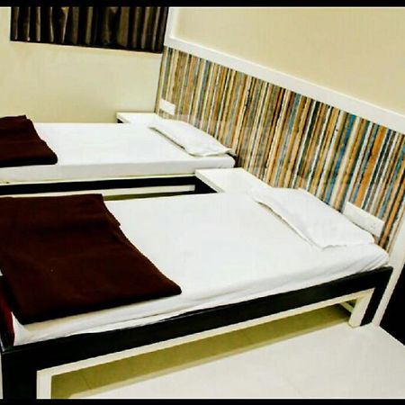 Hotel Oberoi Ahmednagar Bagian luar foto